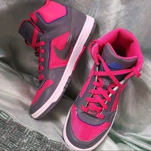 Nike Prestige Hi High Top Sneakers size 8 in box